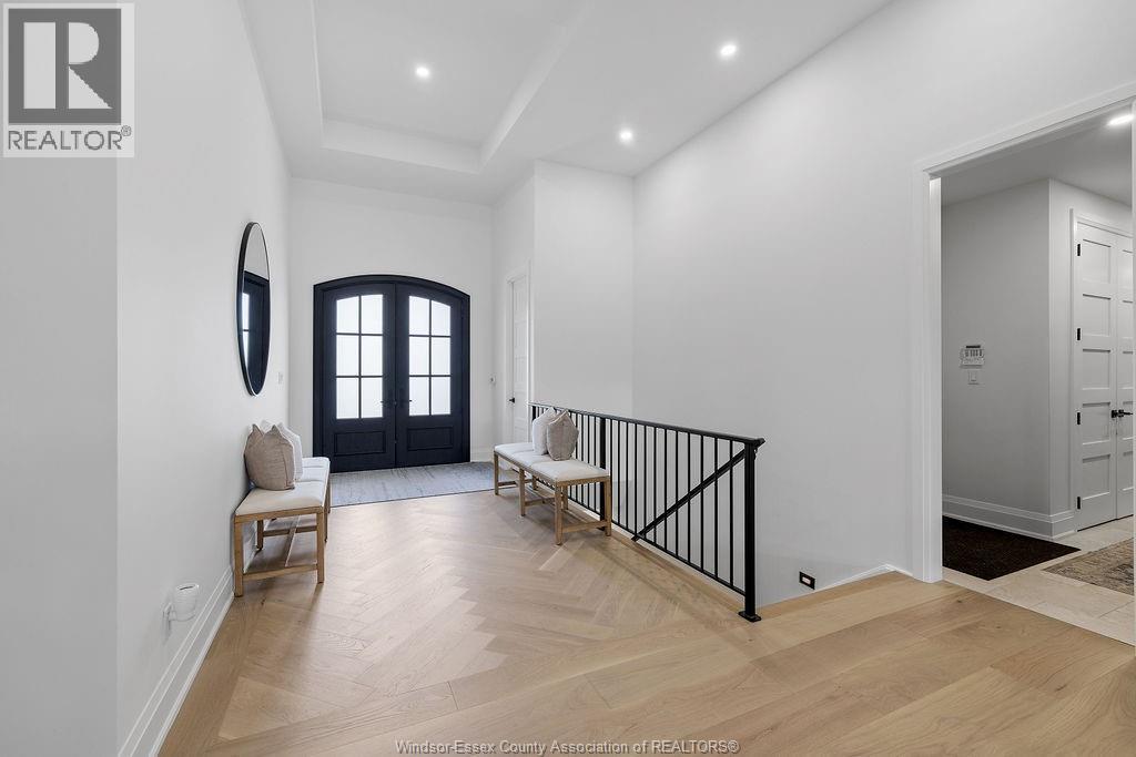 4450 CATERINA CRESCENT