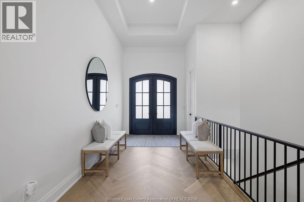 4450 CATERINA CRESCENT