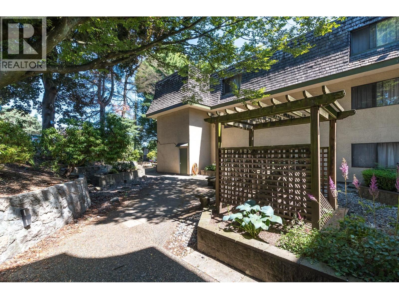 107 466 E EIGHTH AVENUE