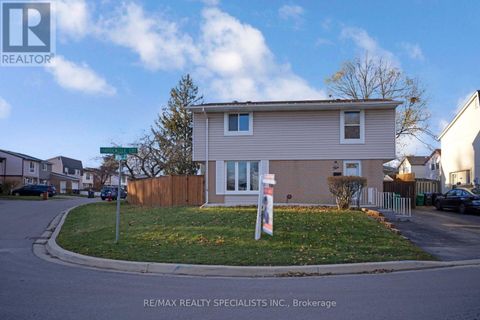 4 HARDCASTLE COURT Brampton (Central Park) ON L6S2A9