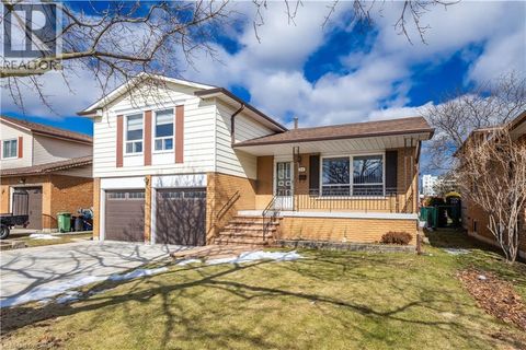 64 NEIL Avenue Stoney Creek ON L8G2N2