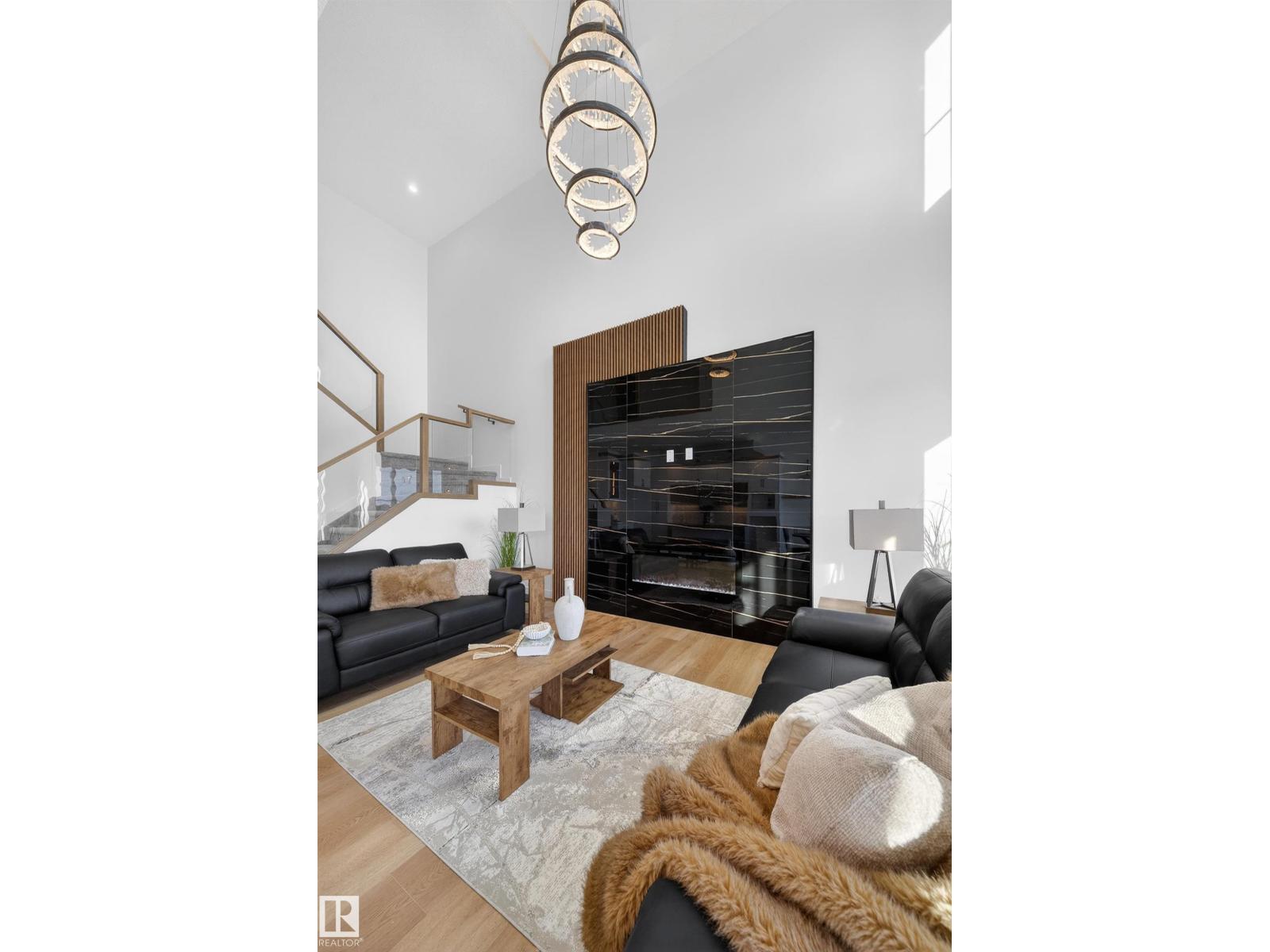 214 Crystal Creek Drive NW