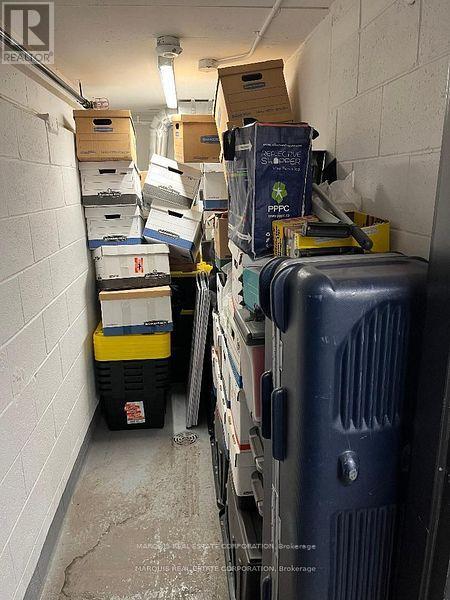 LOCKERROOM - 505 RICHMOND STREET W