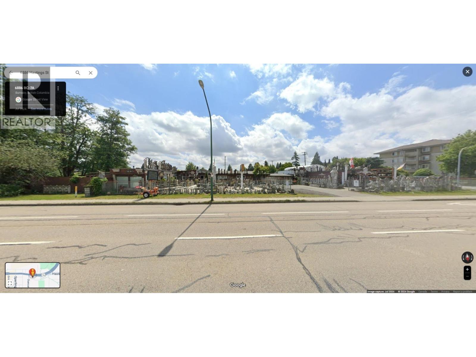 6886 HASTINGS STREET