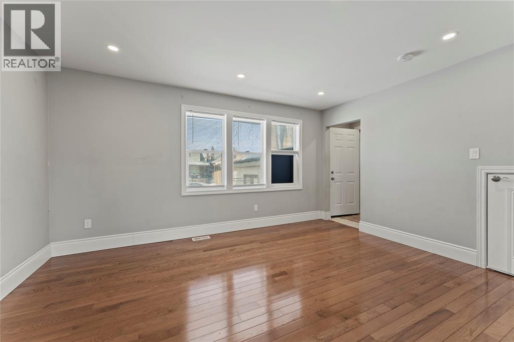 1566 BRUCE AVENUE Unit# UPPER