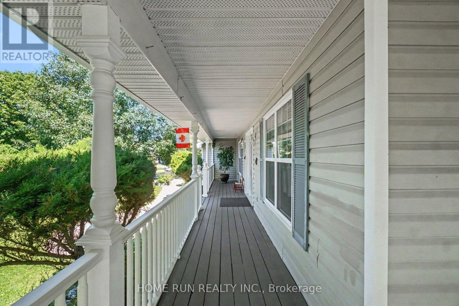 112 KERSCOTT HEIGHTS WAY