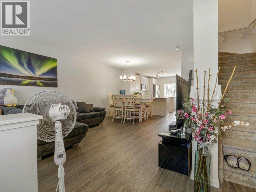 702, 210 Firelight Way W