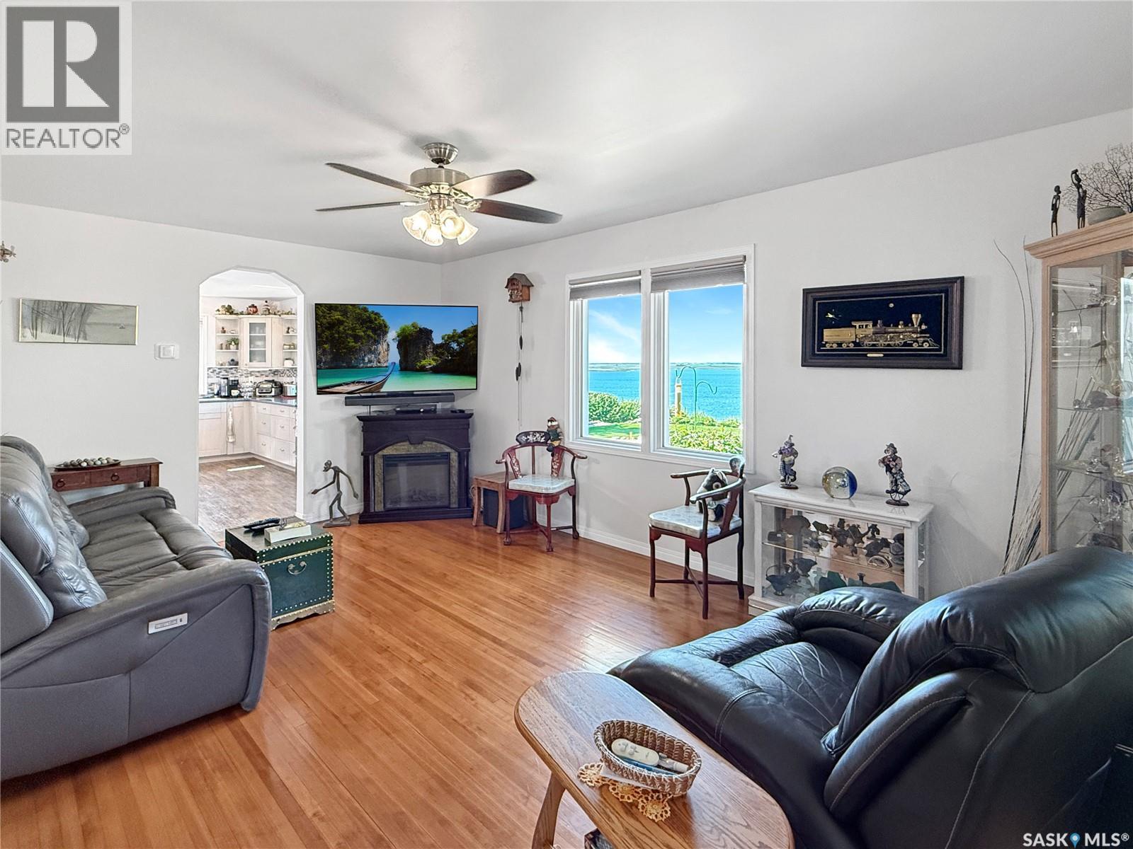5 Summerfield DRIVE W
