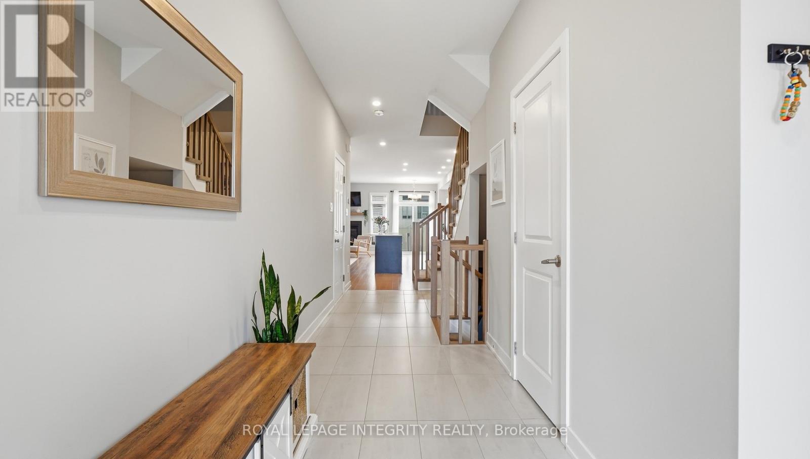 662 PUTNEY CRESCENT