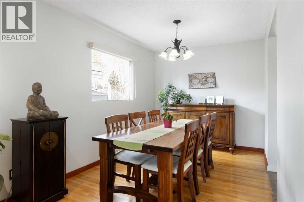 10811 Maplecrest Road SE