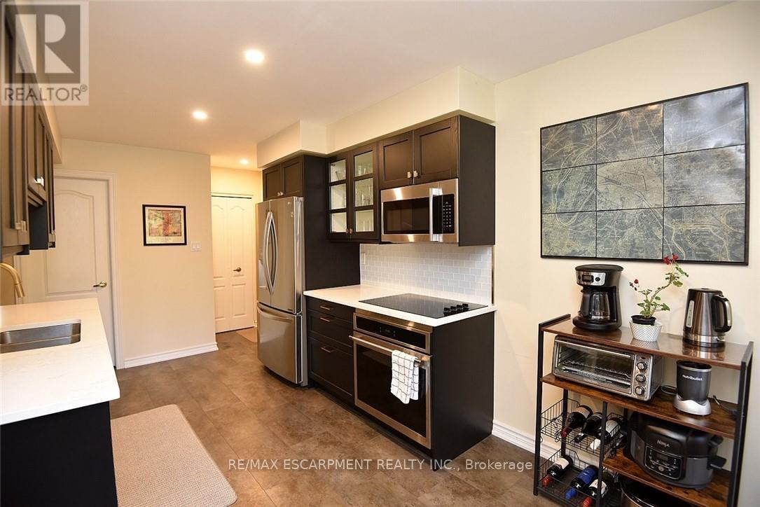 59 - 175 FIDDLERS GREEN ROAD