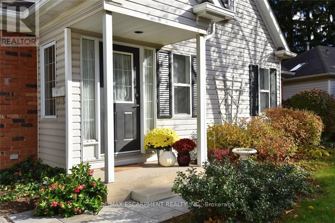 59 - 175 FIDDLERS GREEN ROAD