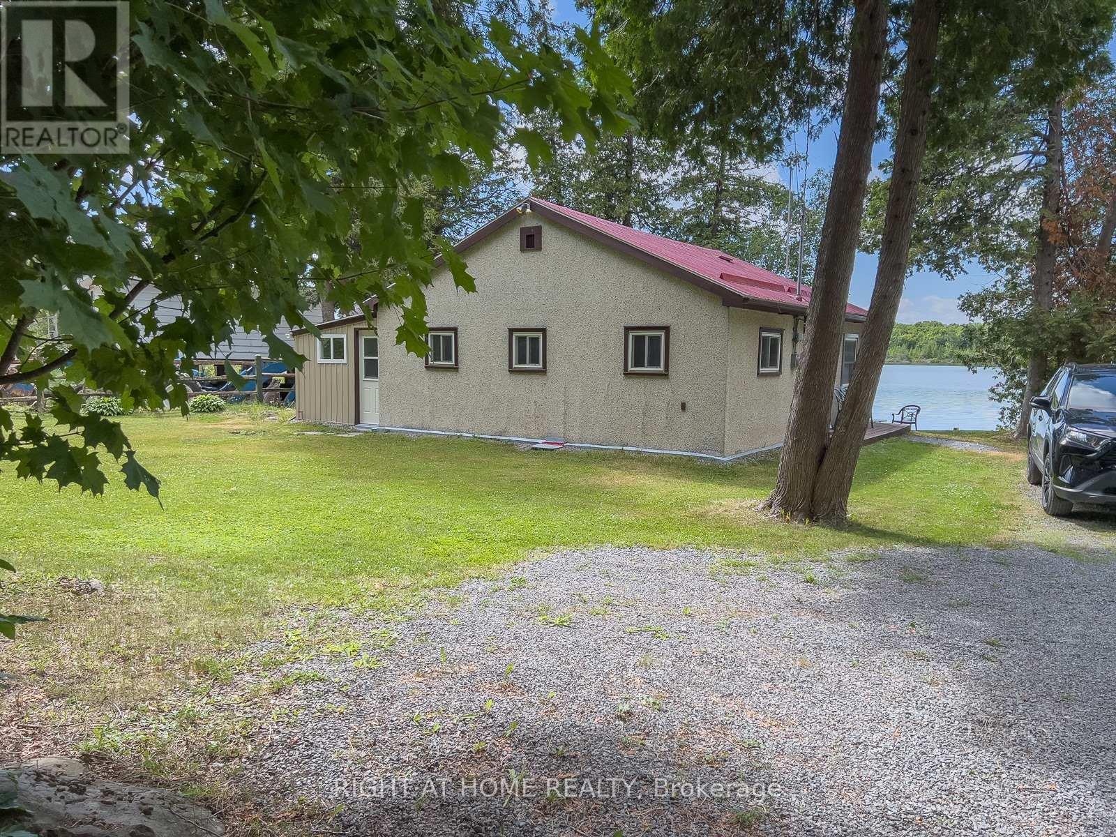 58 COTTAGE LANE E