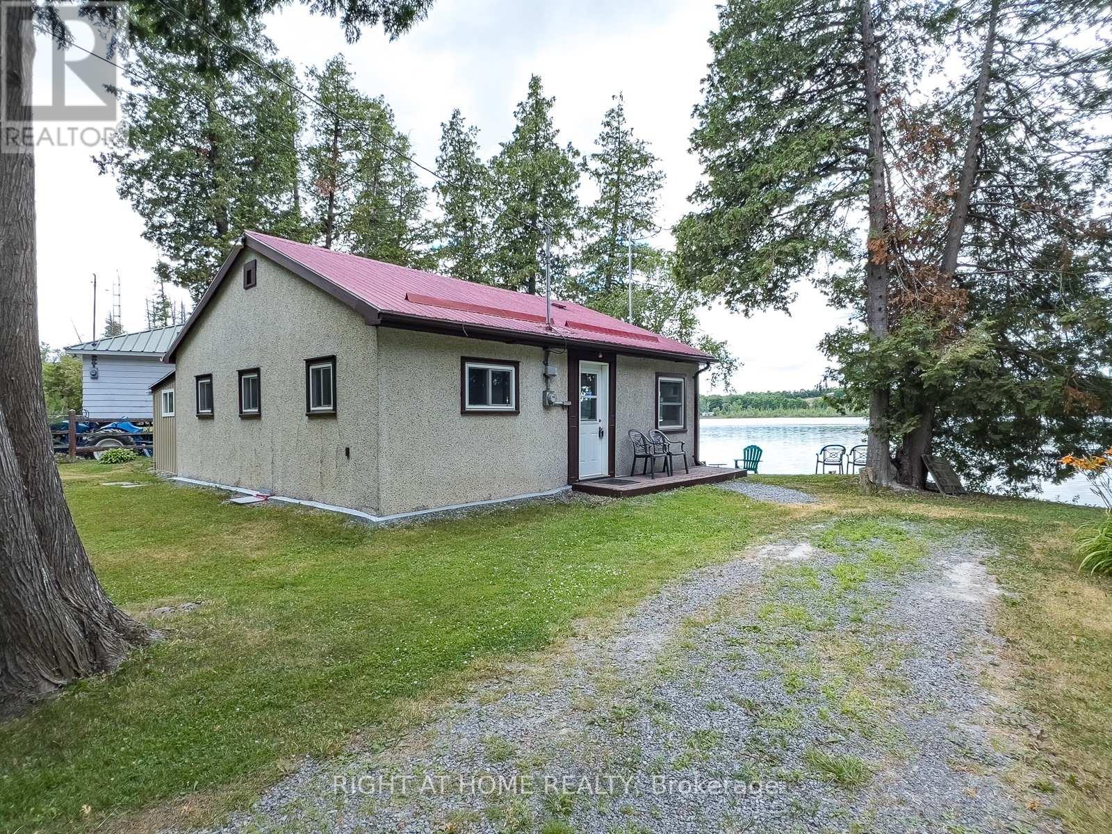 58 COTTAGE LANE E