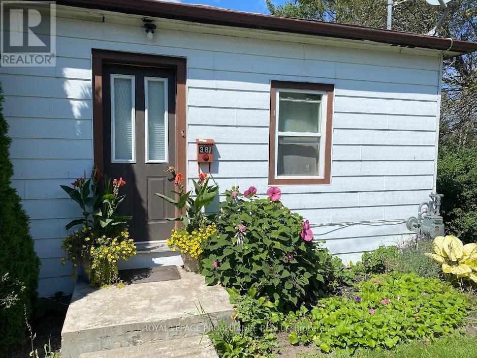 381 HUFFMAN STREET