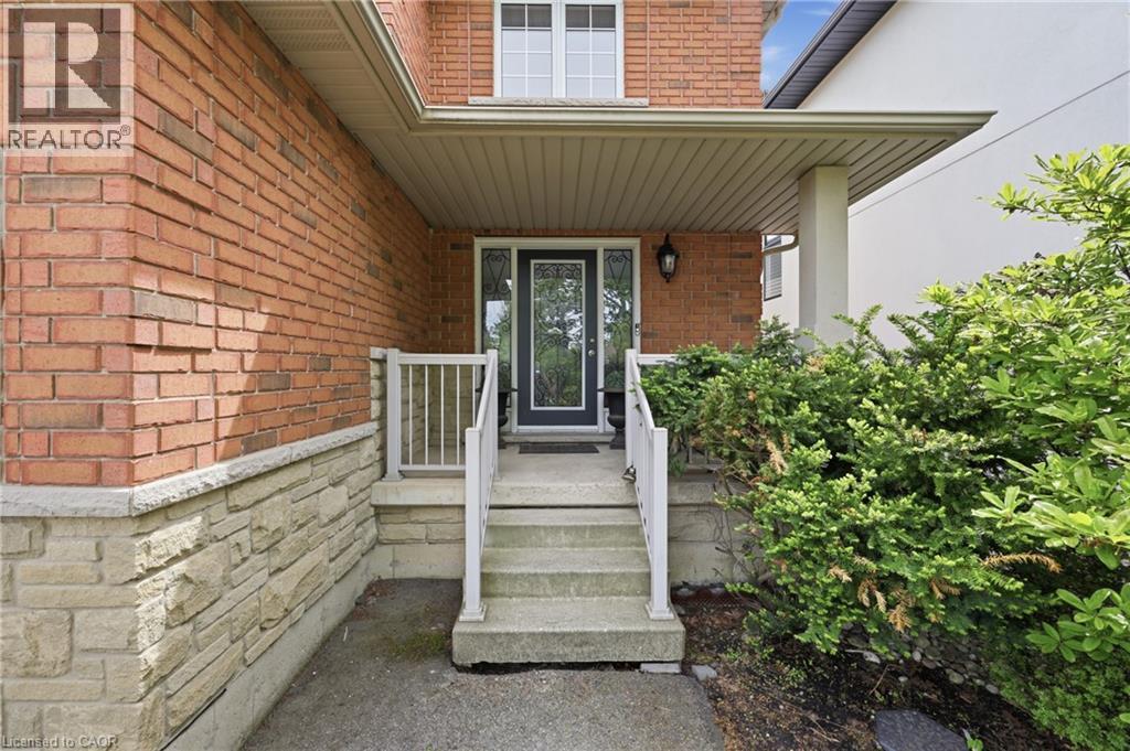 84 DUNCAIRN Crescent