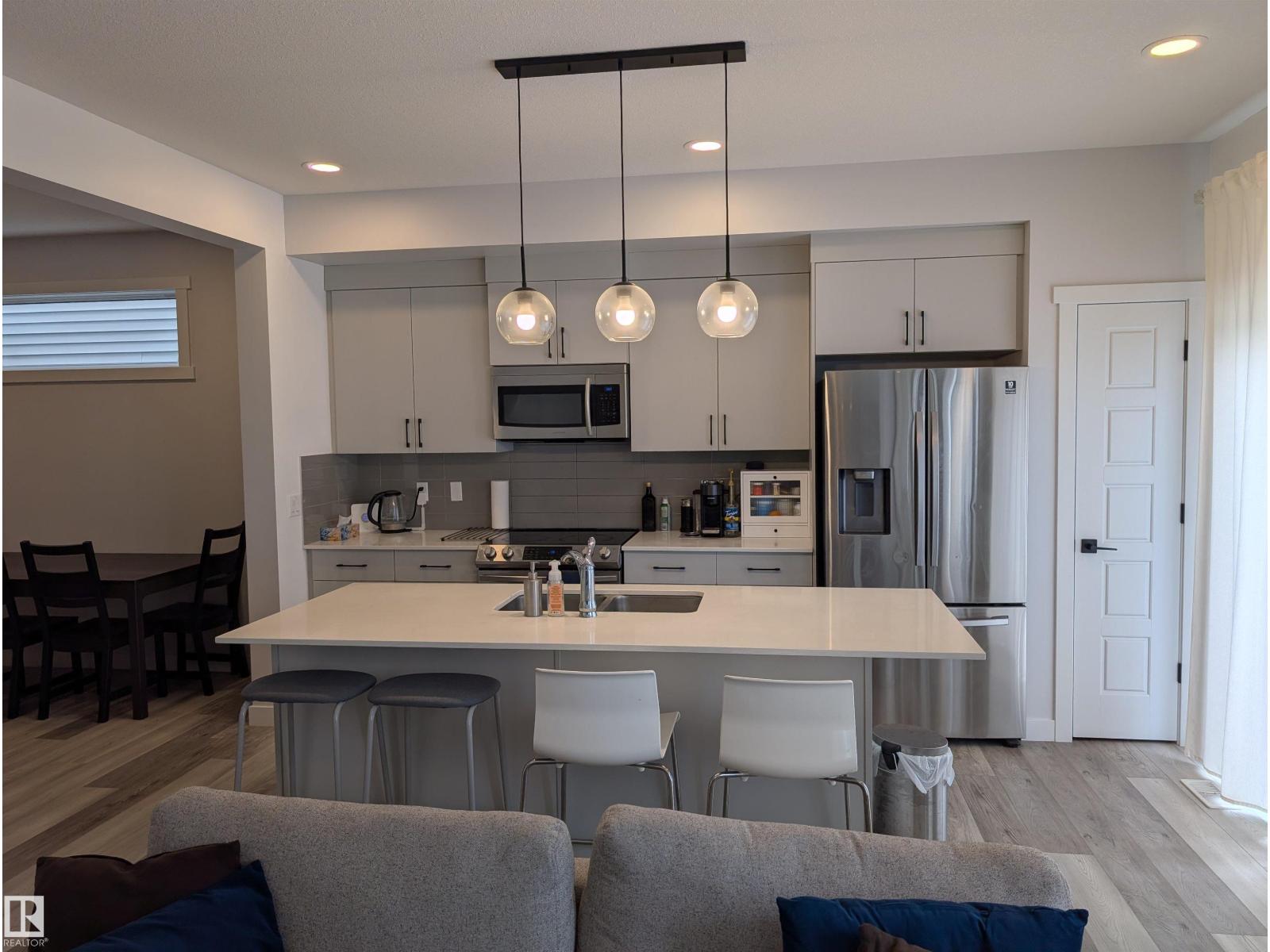 9240 224 ST NW