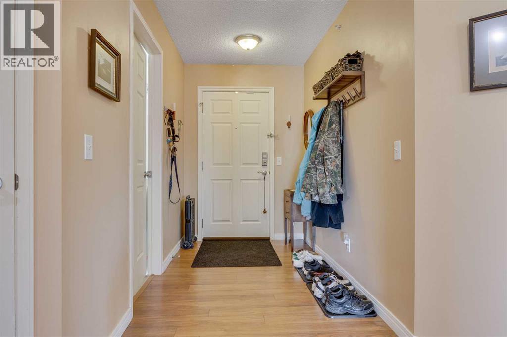 1314, 950 Arbour Lake Road NW