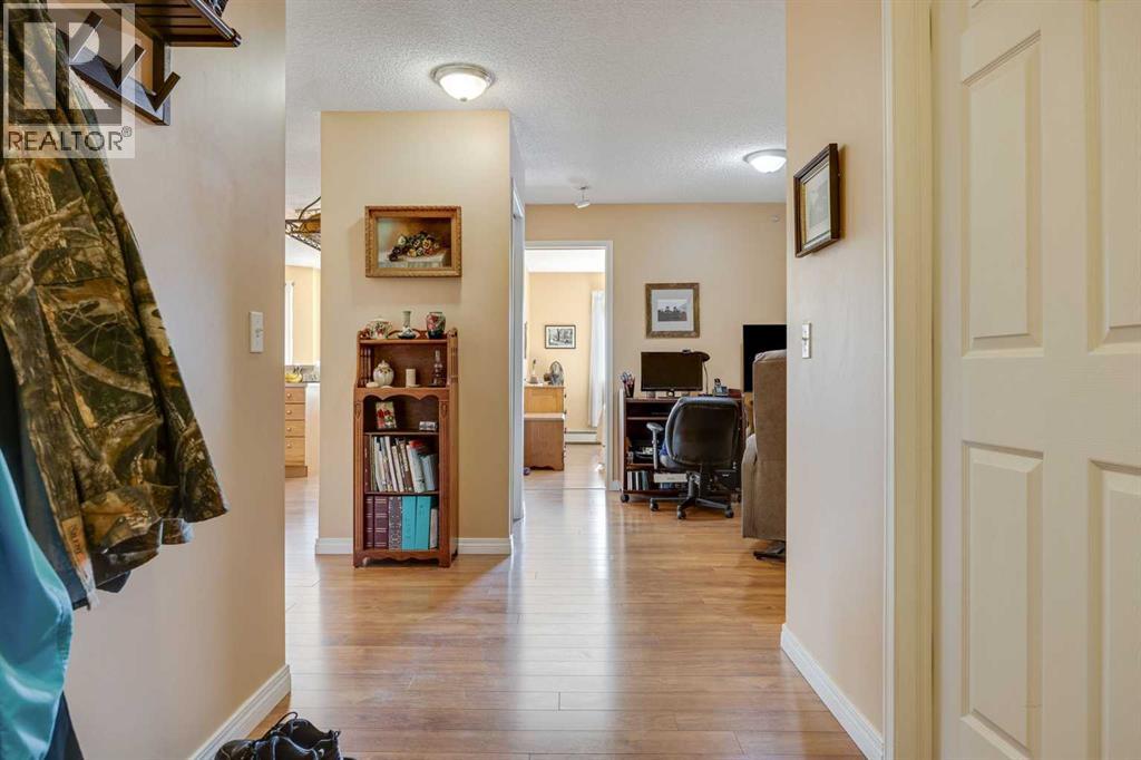 1314, 950 Arbour Lake Road NW