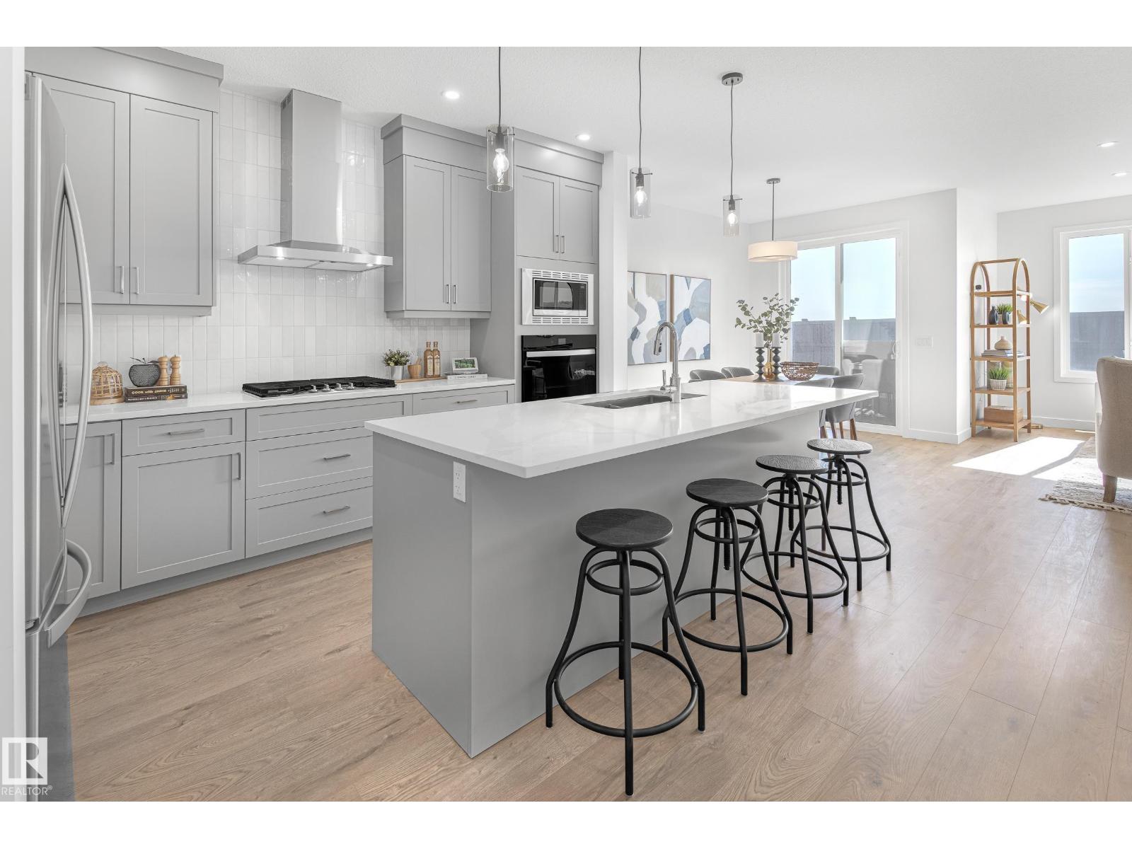 305 Paterson LI SW