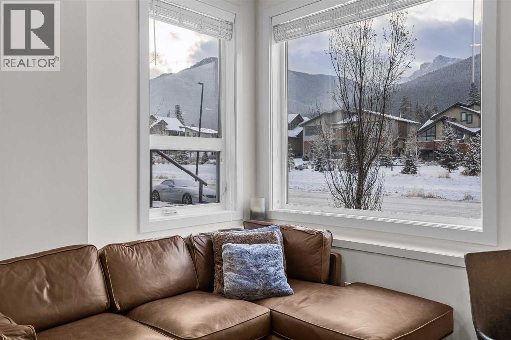 102E, 1200 Three Sisters Parkway