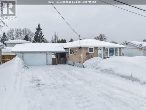 263 Rowell AVE Sault Ste. Marie ON P6C5K7