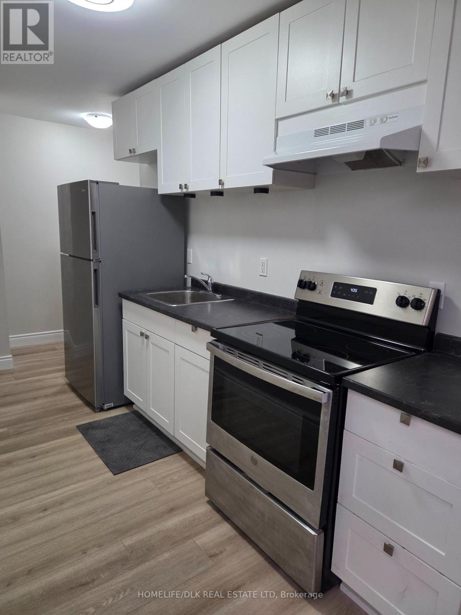 6 - 180 KING STREET E