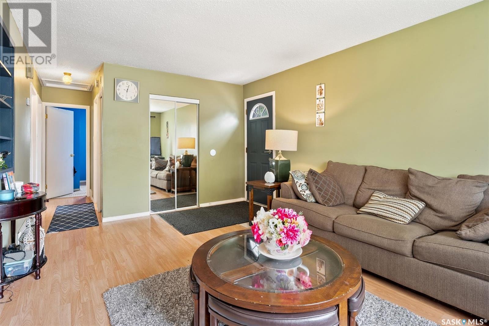 229 Western CRESCENT