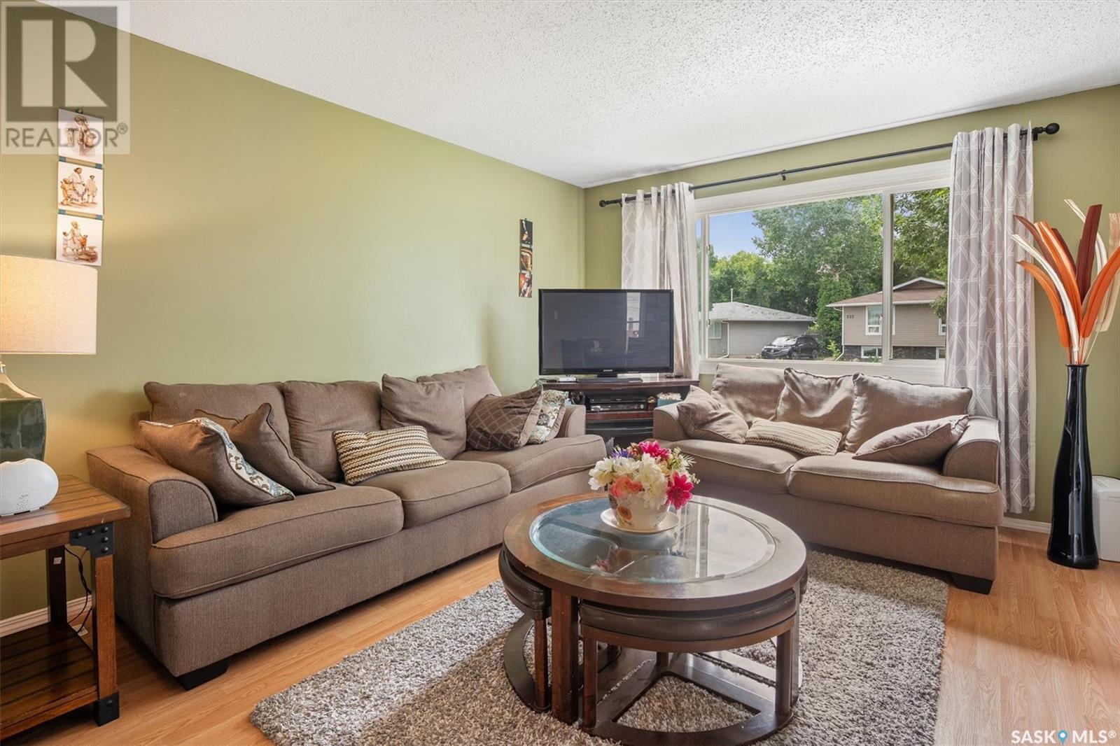 229 Western CRESCENT