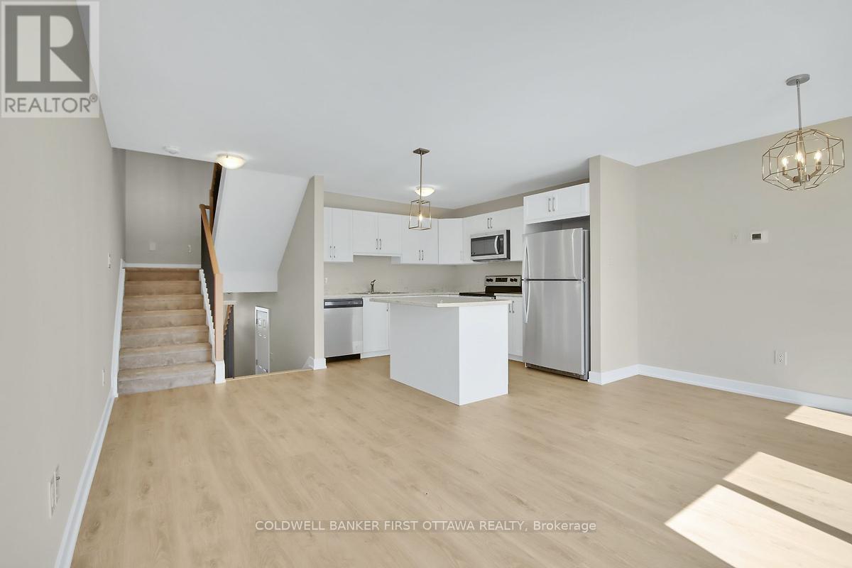 81 WHITCOMB CRESCENT