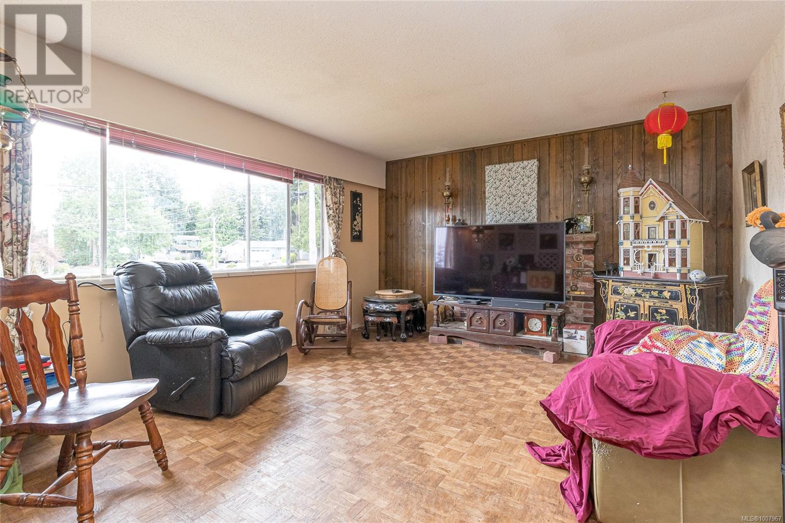 2186 Eastleigh Way