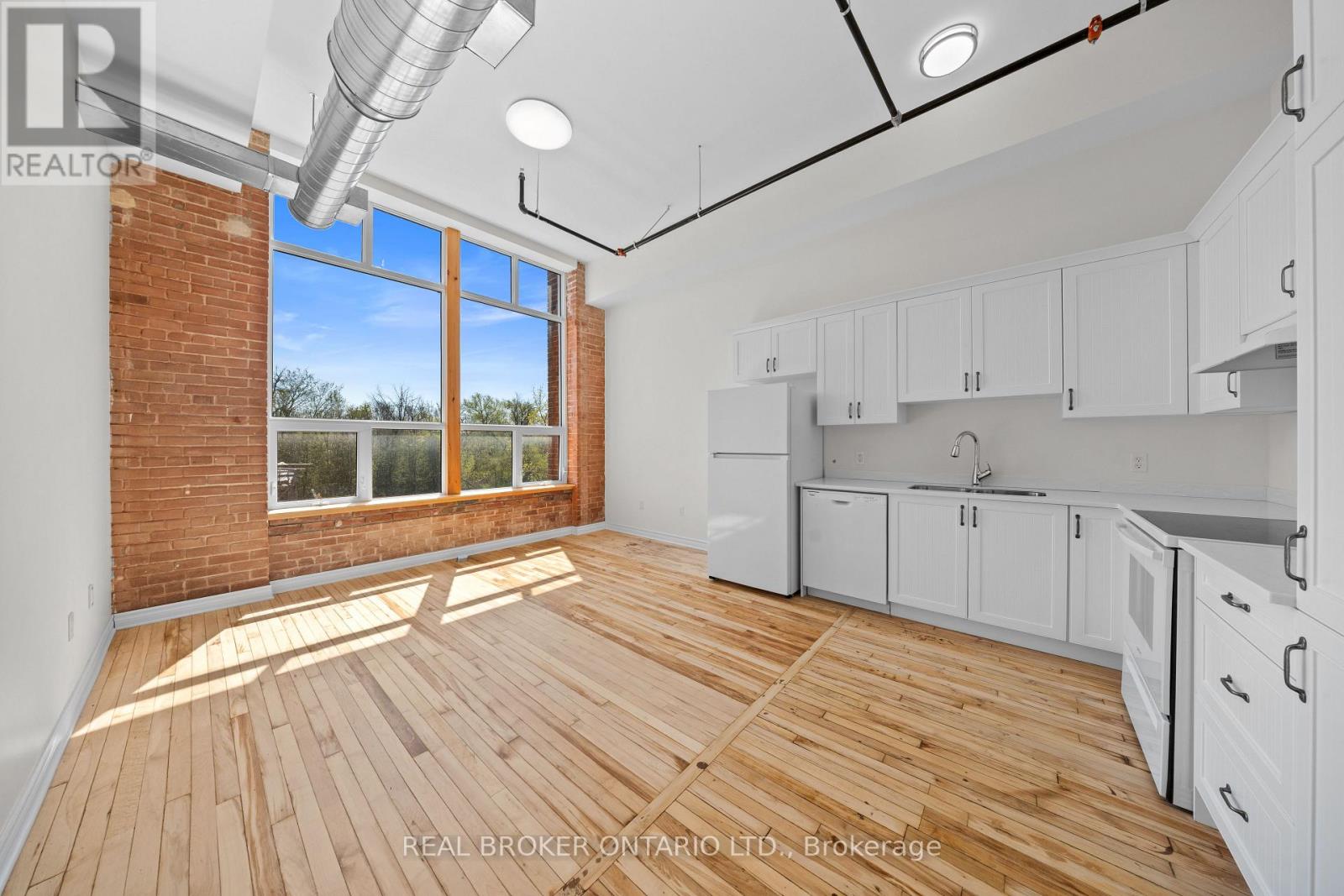 212 - 150 MILL STREET