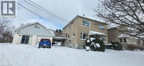 22 KENNEDY Street Welland ON L3B3R6