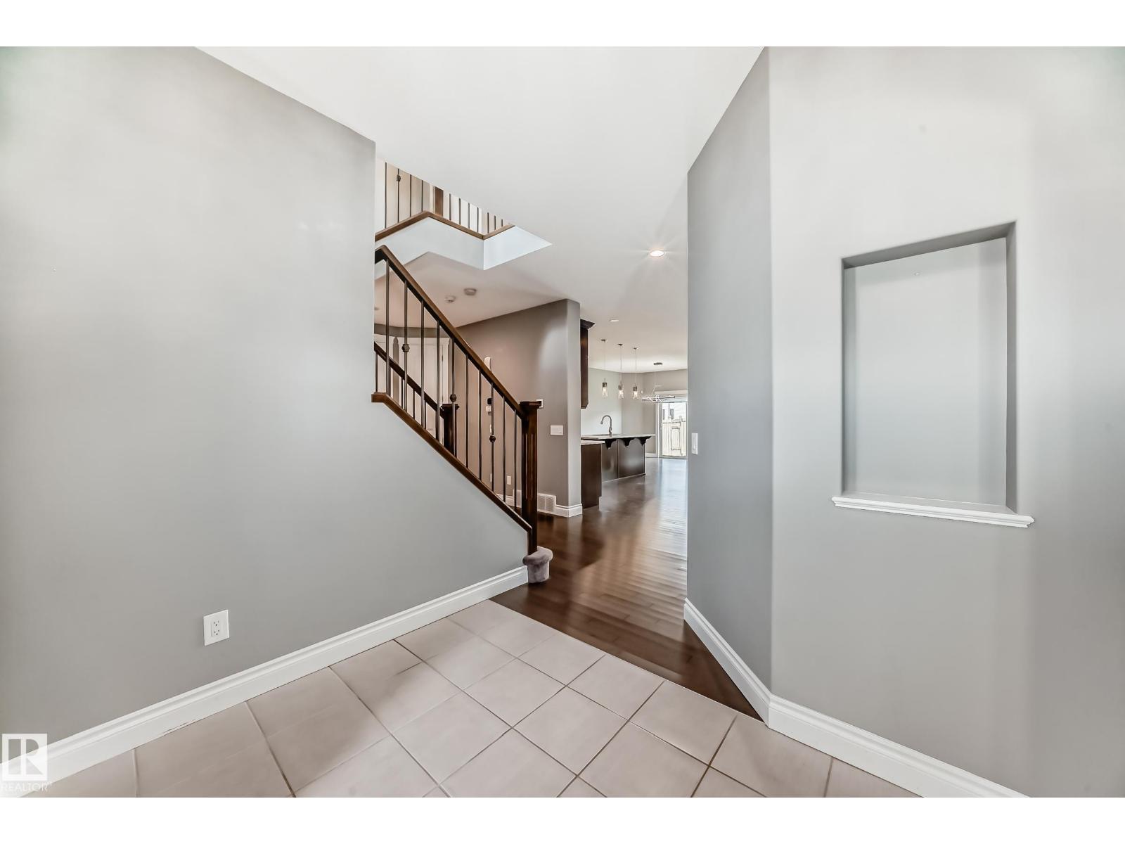 1921 33 ST NW