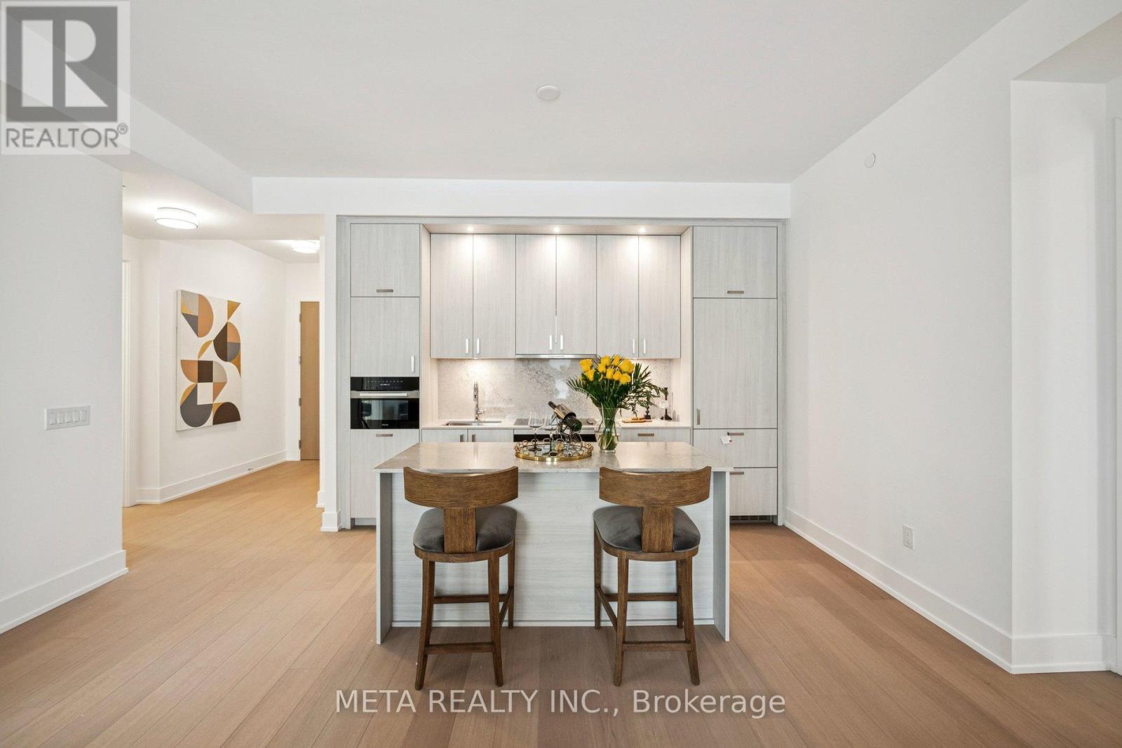 315 - 399 ROYAL ORHCARD BOULEVARD