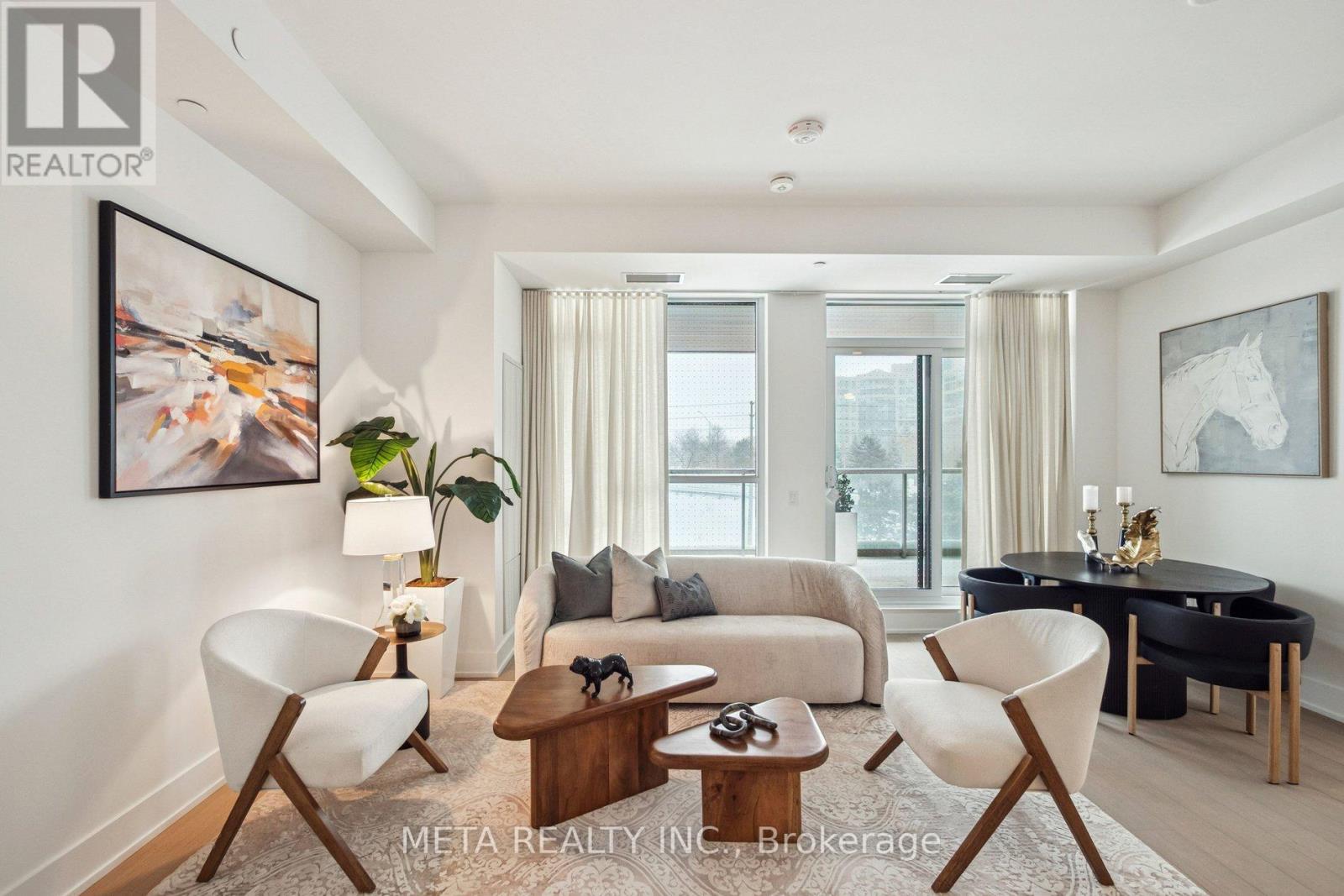 315 - 399 ROYAL ORHCARD BOULEVARD