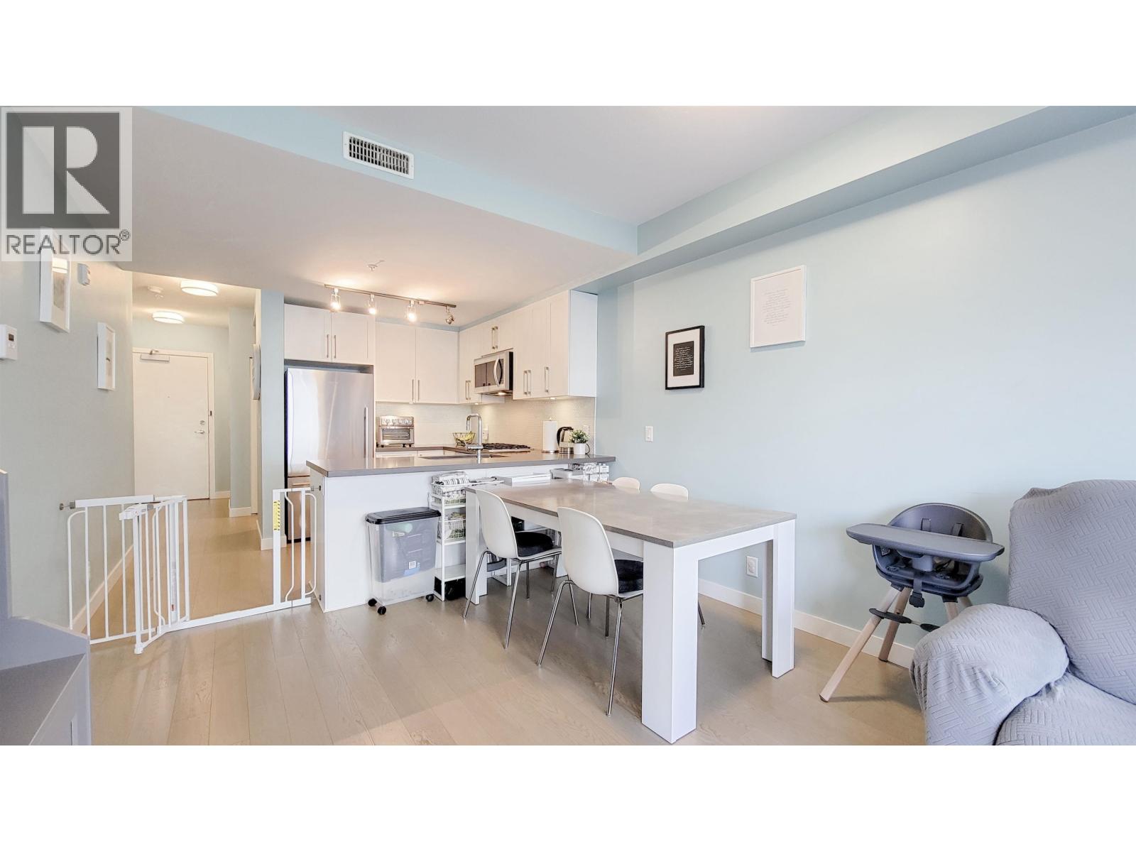 207 10177 RIVER DRIVE