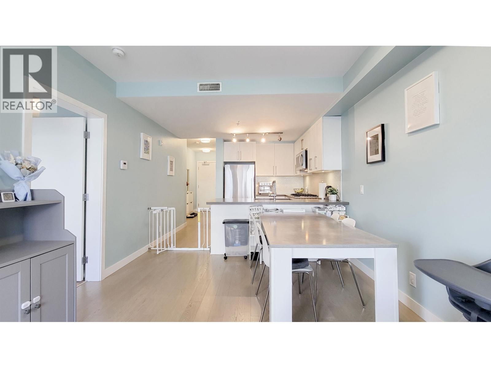 207 10177 RIVER DRIVE