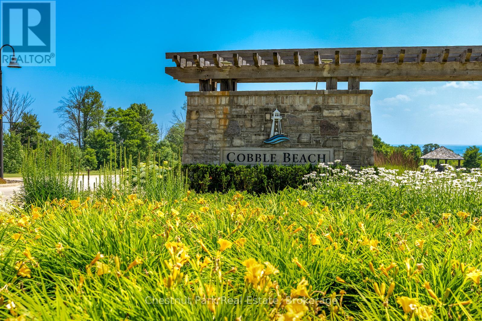 161 HAWTHORN CRESCENT