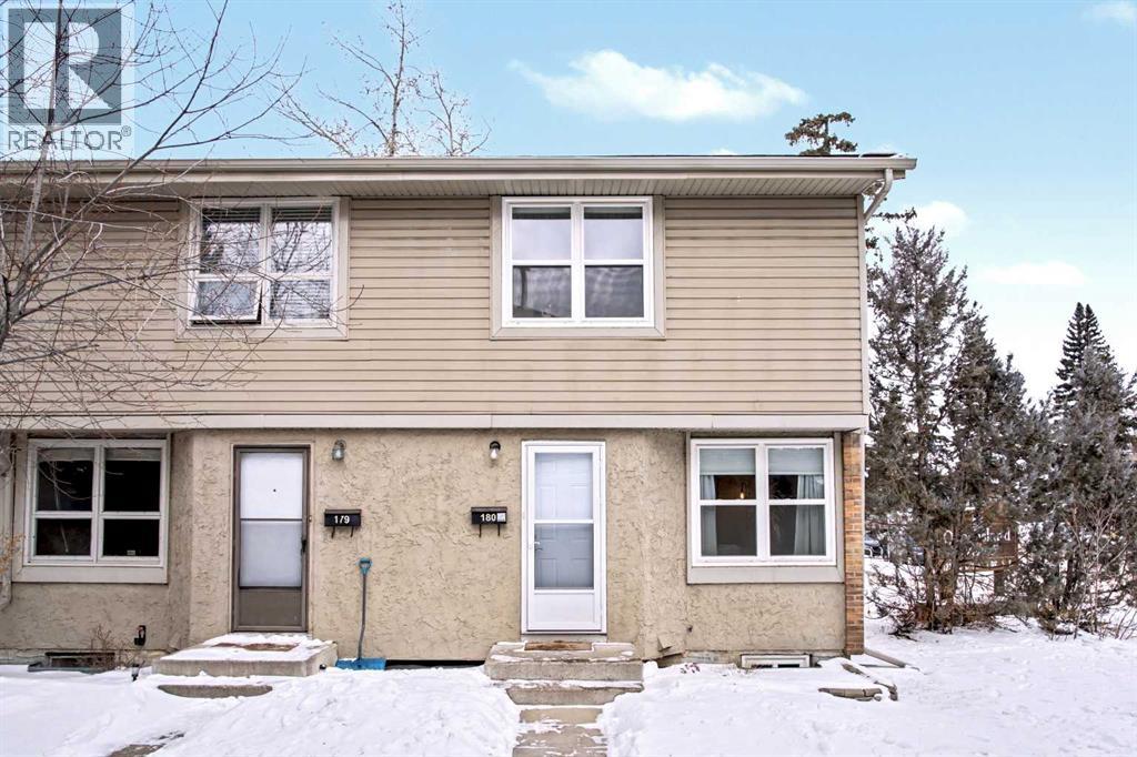 180, 123 Queensland Drive SE