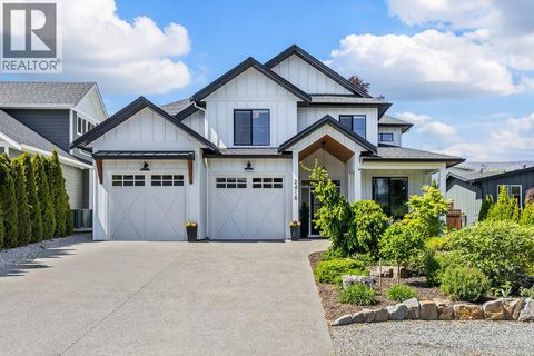 2418 Crestview Road West Kelowna BC V1Z1Z2