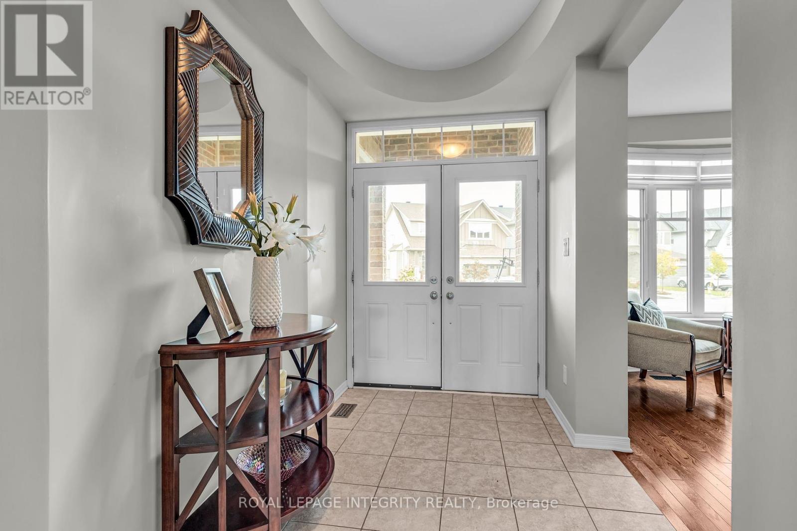 367 ANDALUSIAN CRESCENT