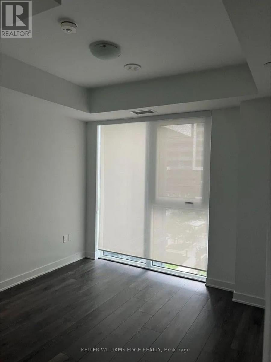 401 - 105 ONEIDA CRESCENT