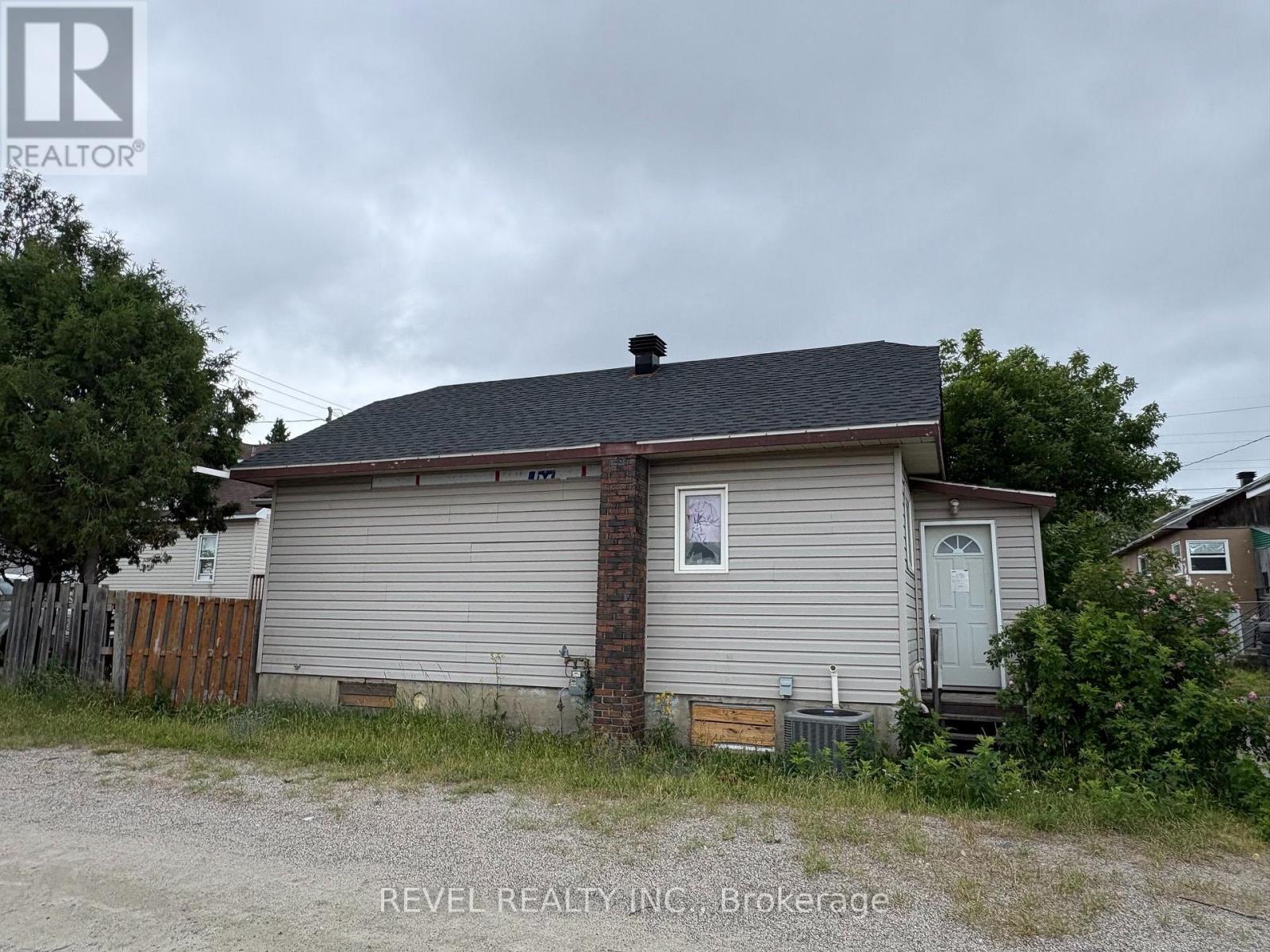 331 LANG AVENUE