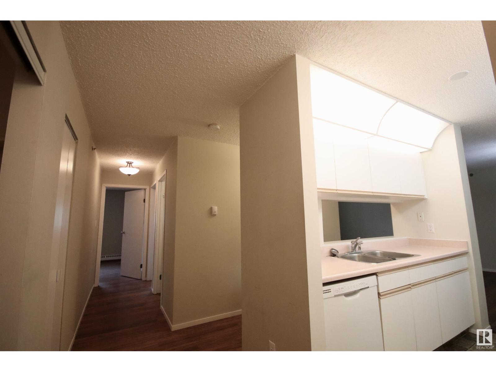 #305 11218 80 ST NW