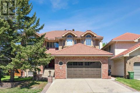 52 Edgeview Road NW Calgary AB T3A4T8