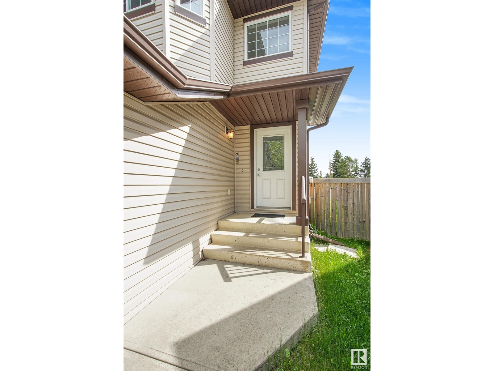 16703 113 ST NW