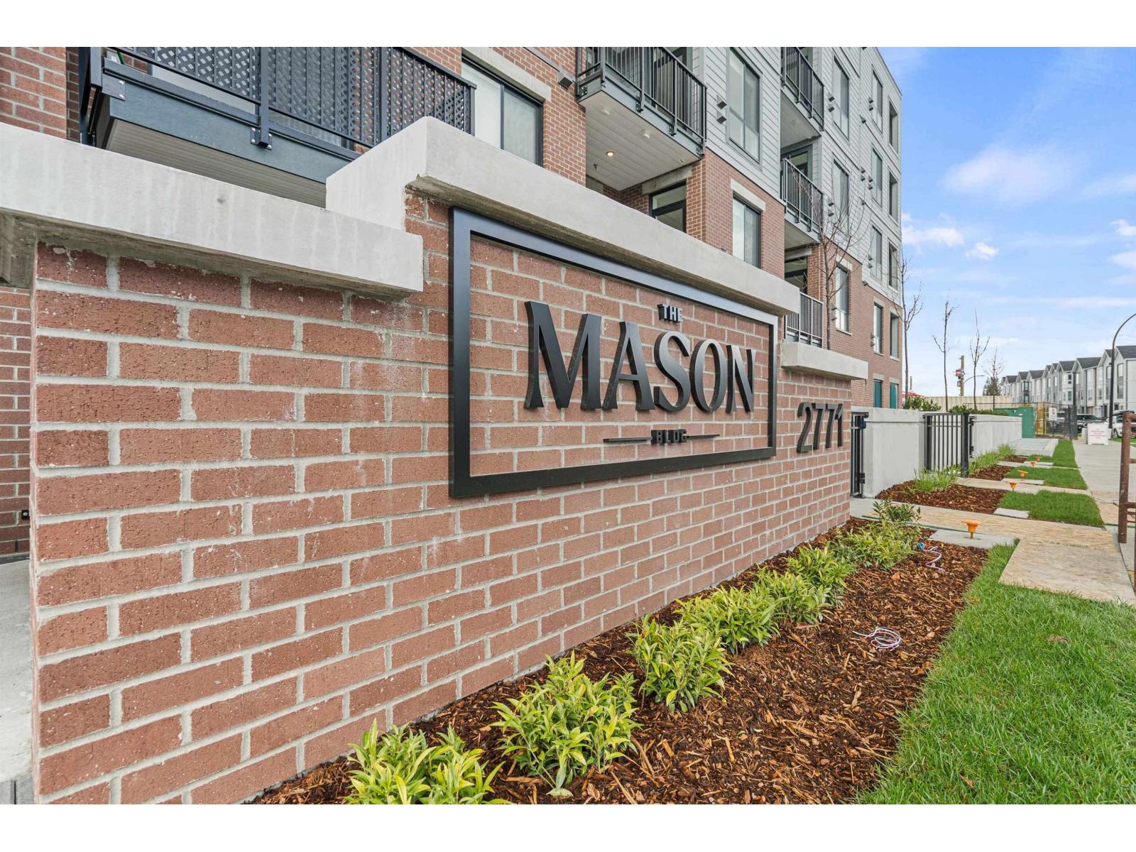 103 2771 MONTROSE AVENUE