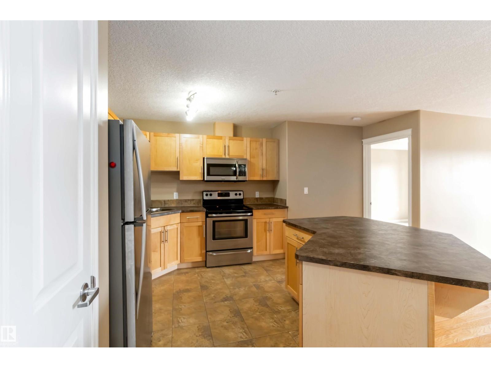 #302 300 SPRUCE RIDGE RD