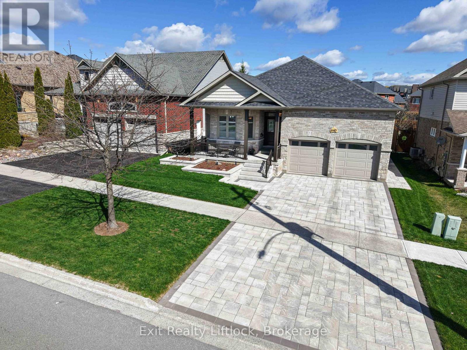 640 HERITAGE TRAIL - Photo 2